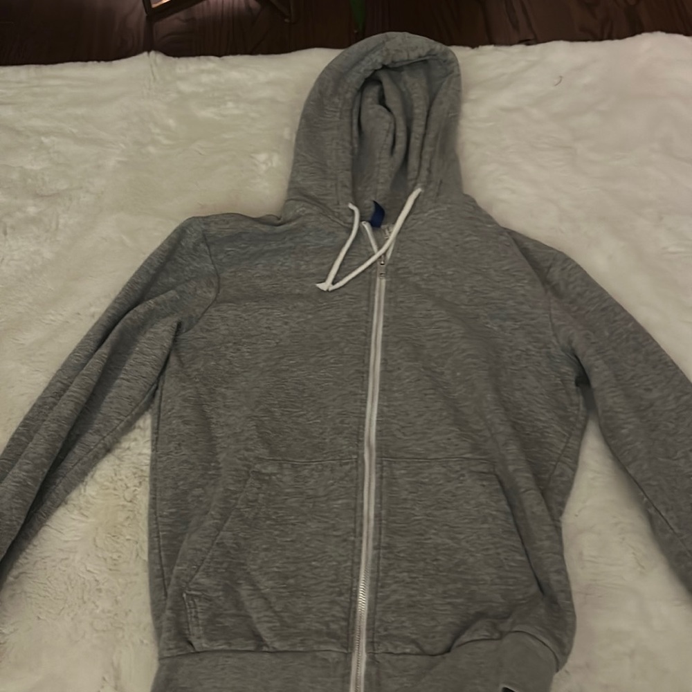 Selling a gray zip up!